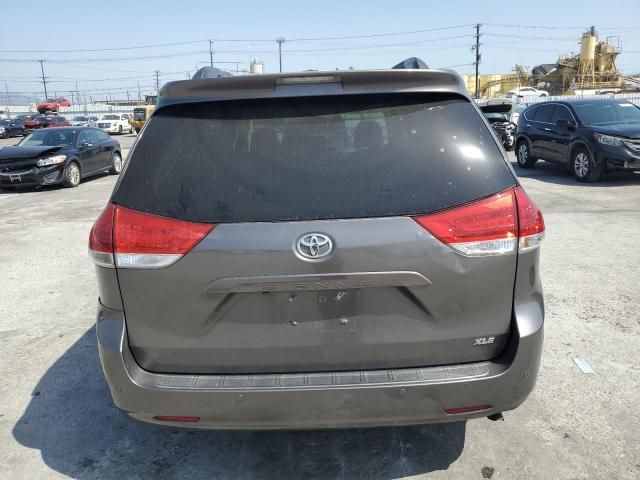 2012 Toyota Sienna XLE