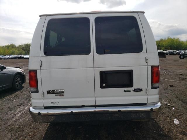 2014 Ford Econoline E350 Super Duty Wagon