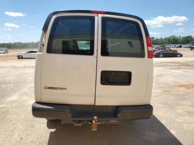 2020 Chevrolet Express G2500