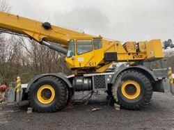 Salvage trucks for sale at North Billerica, MA auction: 2006 Gfdy RT700E