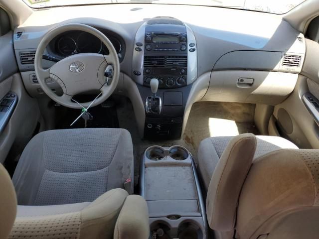 2006 Toyota Sienna LE