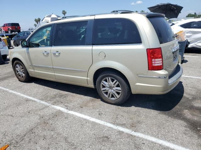 2010 Chrysler Town & Country Limited