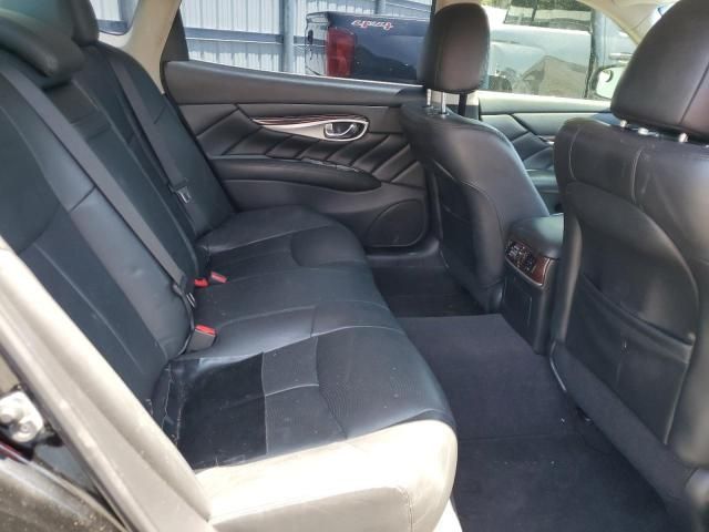 2015 Infiniti Q70 3.7