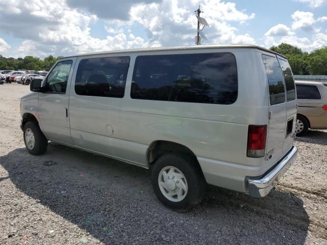 2005 Ford Econoline E350 Super Duty Wagon