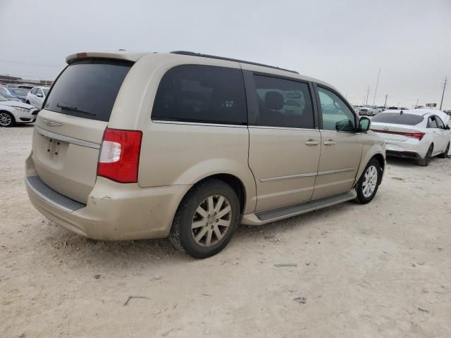 2014 Chrysler Town & Country Touring