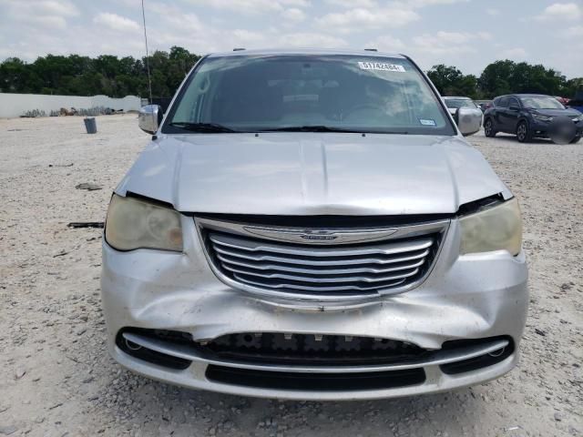 2011 Chrysler Town & Country Touring L