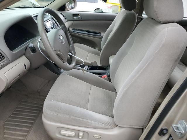 2005 Toyota Camry LE