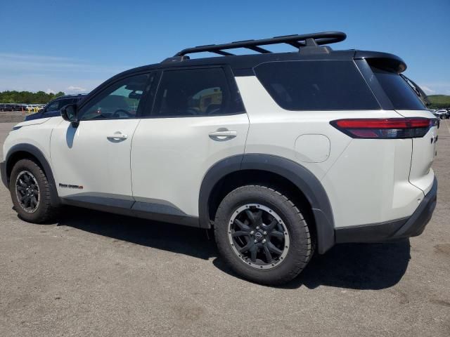 2023 Nissan Pathfinder SV