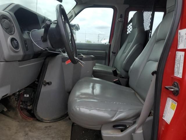 2013 Ford Econoline E350 Super Duty Van