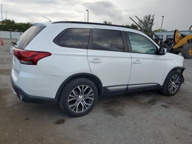 2016 Mitsubishi Outlander SE