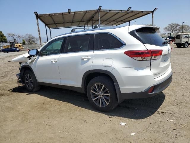 2019 Toyota Highlander SE