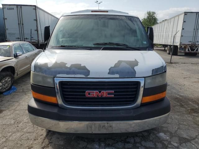 2011 GMC Savana Cutaway G3500