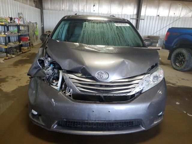 2017 Toyota Sienna XLE