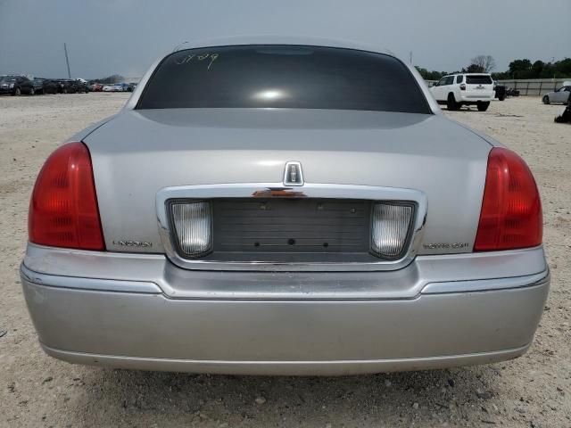 2007 Lincoln Town Car Signature