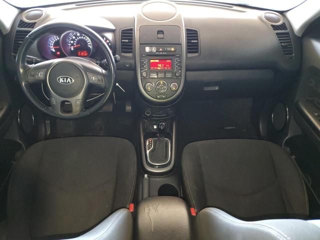 2013 KIA Soul +