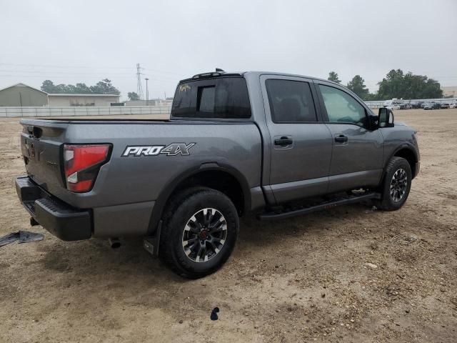 2023 Nissan Titan SV