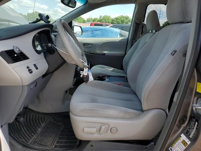 2011 Toyota Sienna LE