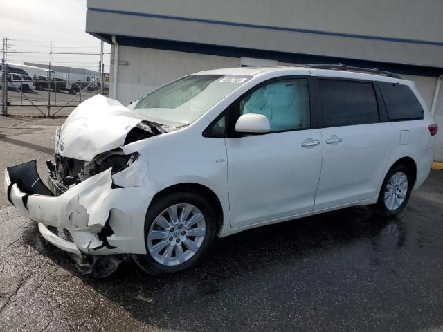 2016 Toyota Sienna XLE