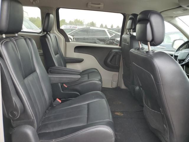 2012 Chrysler Town & Country Touring