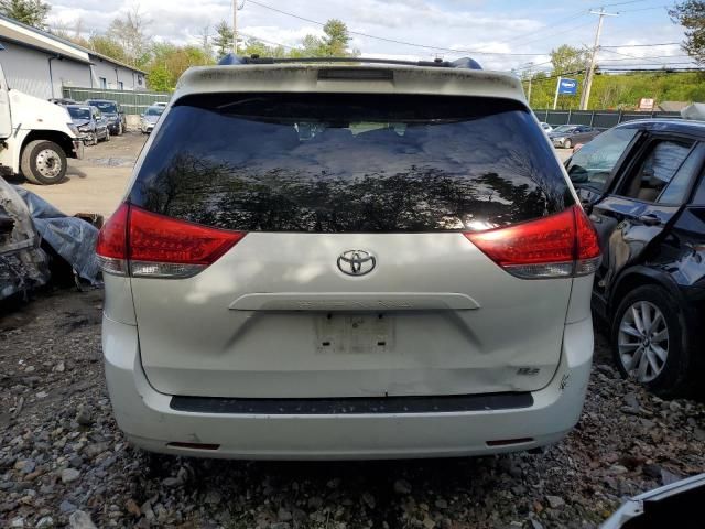 2012 Toyota Sienna XLE