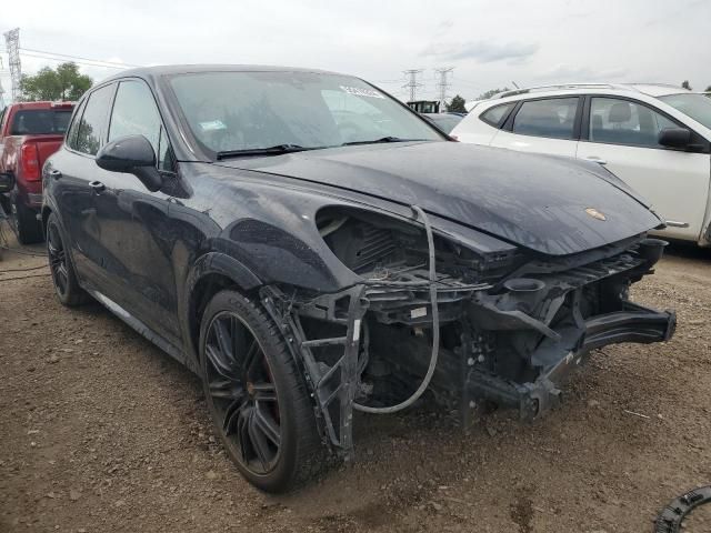 2014 Porsche Cayenne GTS