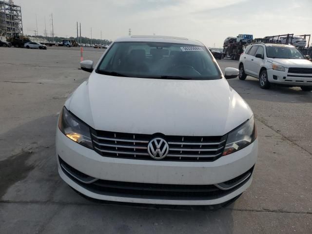 2013 Volkswagen Passat SE