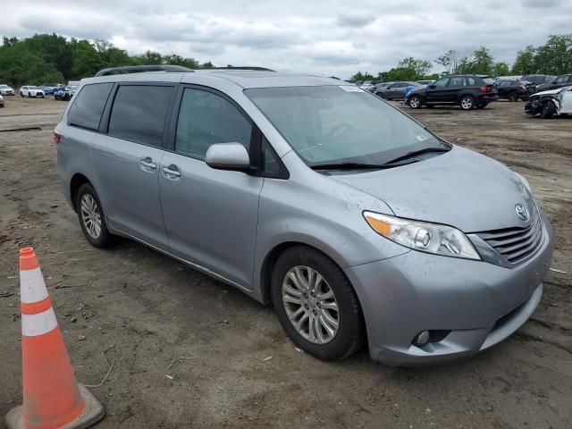 2015 Toyota Sienna XLE