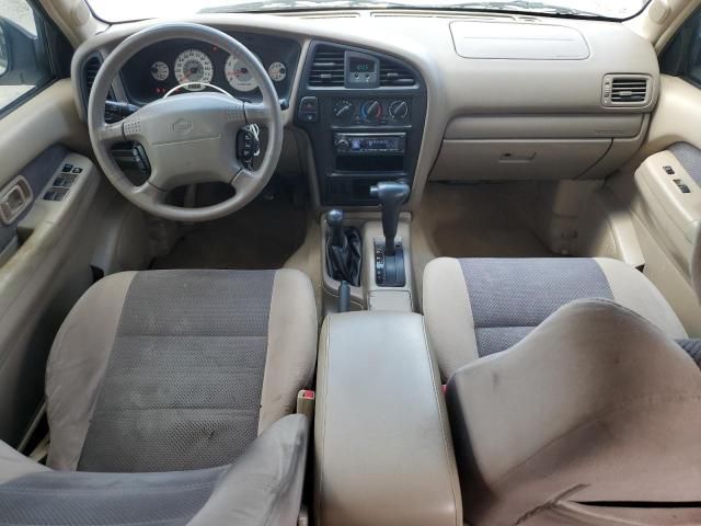 2001 Nissan Pathfinder LE