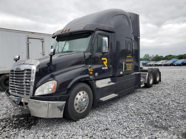 2016 Freightliner Cascadia 125