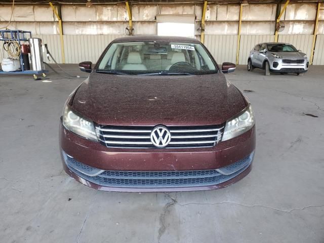 2013 Volkswagen Passat SE