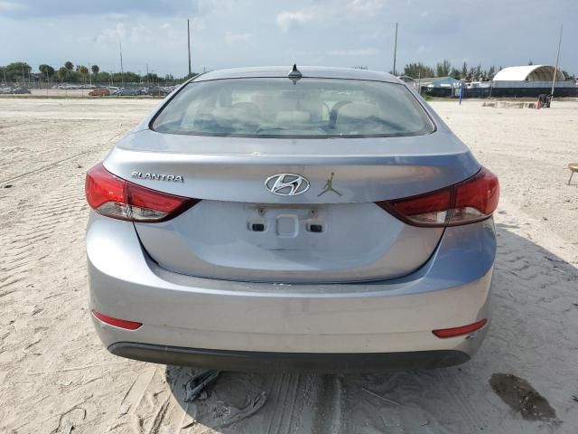 2016 Hyundai Elantra SE