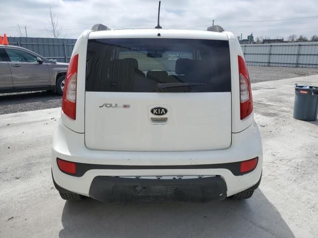 2013 KIA Soul +