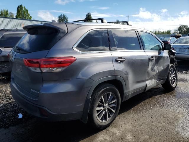 2019 Toyota Highlander SE