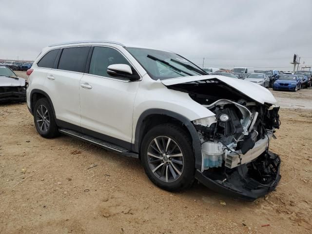 2019 Toyota Highlander SE