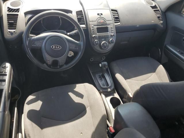 2010 KIA Soul +