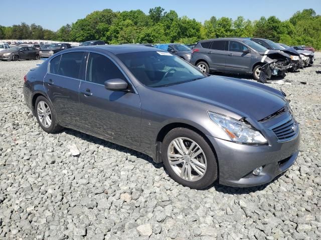 2015 Infiniti Q40