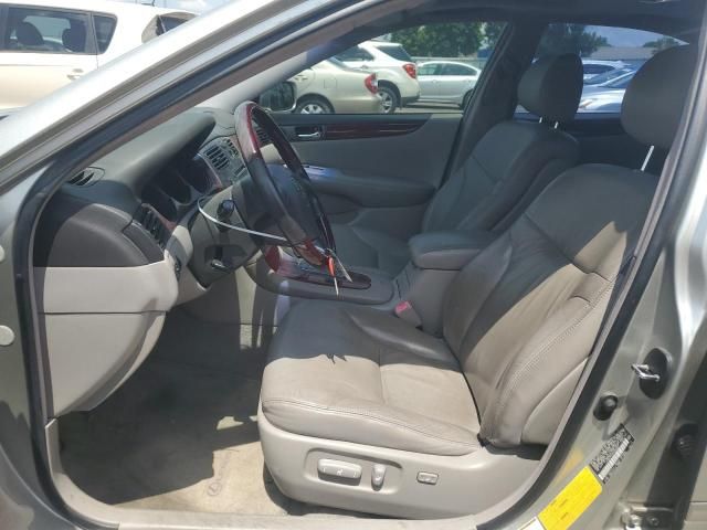 2004 Lexus ES 330