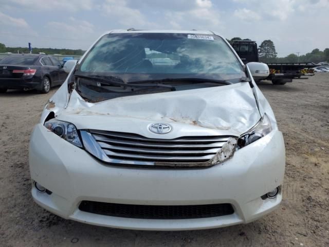 2013 Toyota Sienna XLE