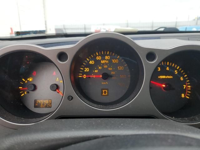 2004 Nissan Maxima SE