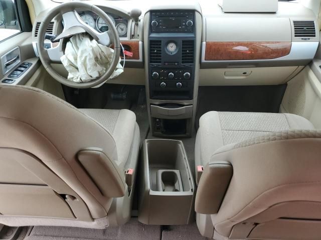 2008 Chrysler Town & Country Touring