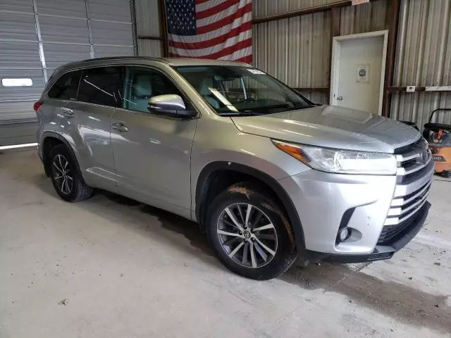 2018 Toyota Highlander SE