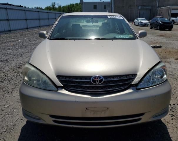 2004 Toyota Camry LE