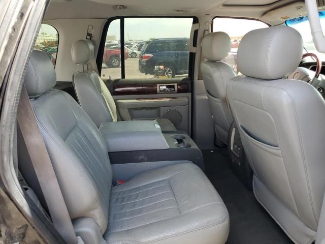 2005 Lincoln Navigator