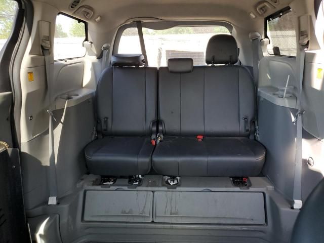 2013 Toyota Sienna Sport