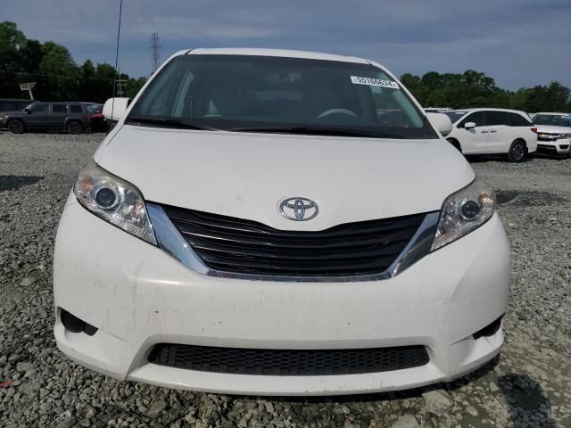 2012 Toyota Sienna LE