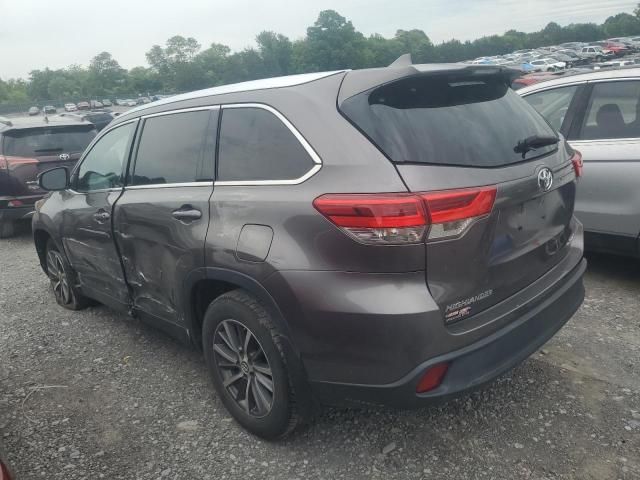 2019 Toyota Highlander SE