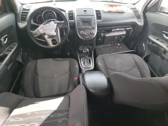 2013 KIA Soul +