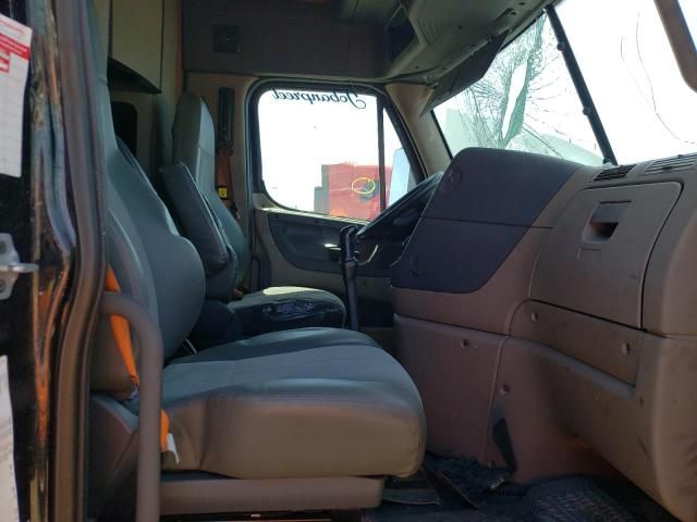 2014 Freightliner Cascadia 125