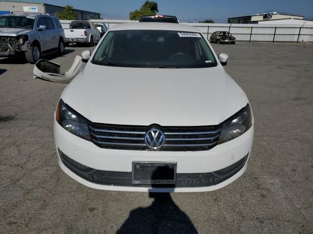 2015 Volkswagen Passat S