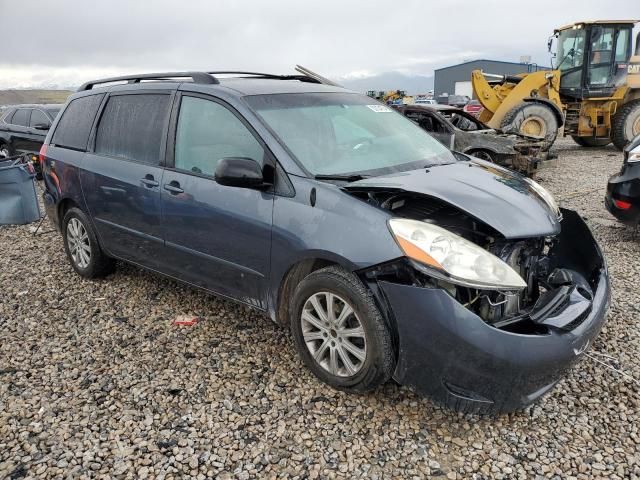 2010 Toyota Sienna CE